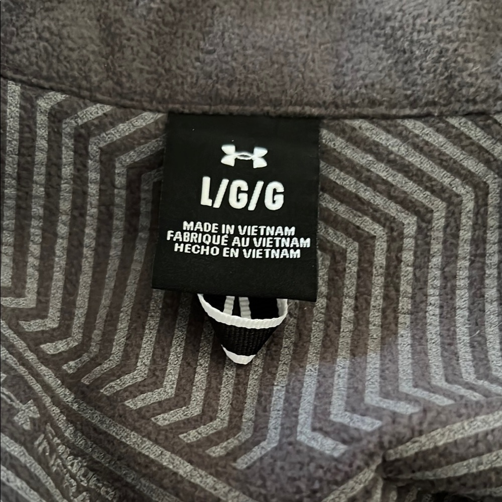 Under Armour Black Utility Jacket with Performance Fabric - Picture 5 of 7
